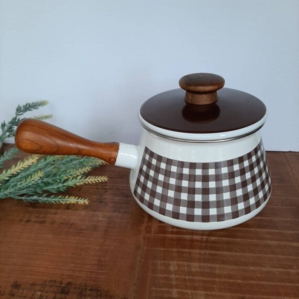 Checkered Brown and White Saucepan with Wooden Handle